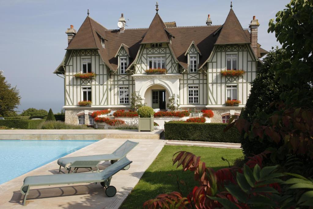 도빌 Manoir De Benerville B&B 외부 사진