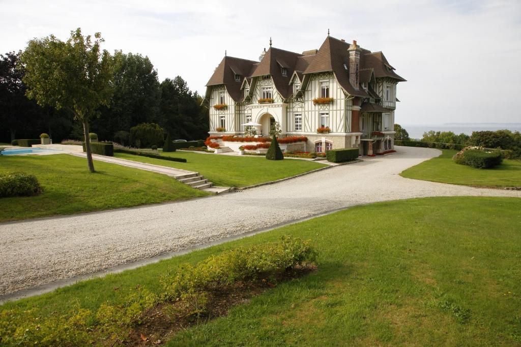 도빌 Manoir De Benerville B&B 외부 사진