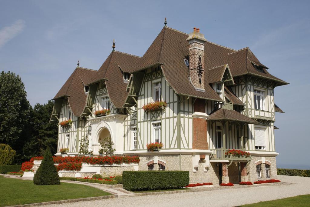 도빌 Manoir De Benerville B&B 외부 사진